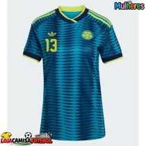 Camisa de Futebol Colômbia Yerry Mina #13 Equipamento Secundário Mulheres Mundo 2026 Manga Curta